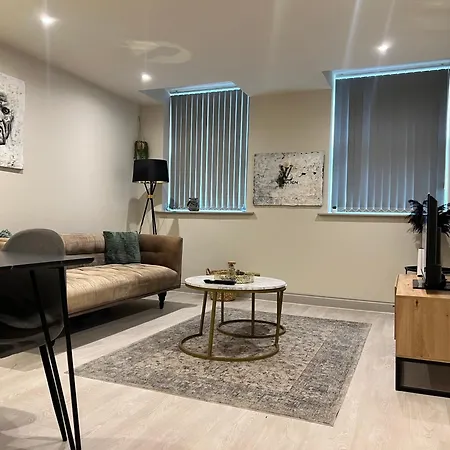 Apartment Old *