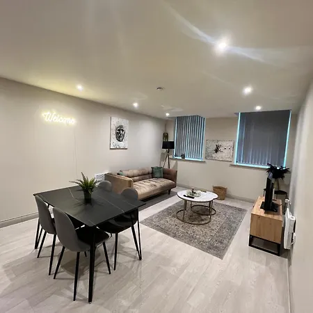 Apartment Old *